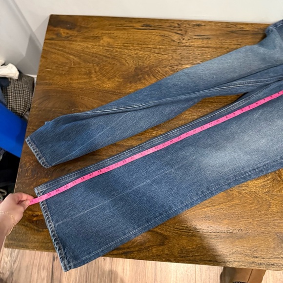 AGOLDE Vintage Hi-Rise Flare Jeans - Picture 5 of 9